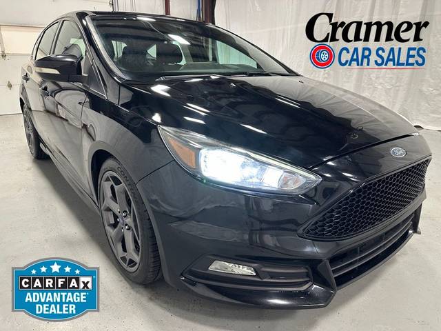2018 Ford Focus ST FWD photo