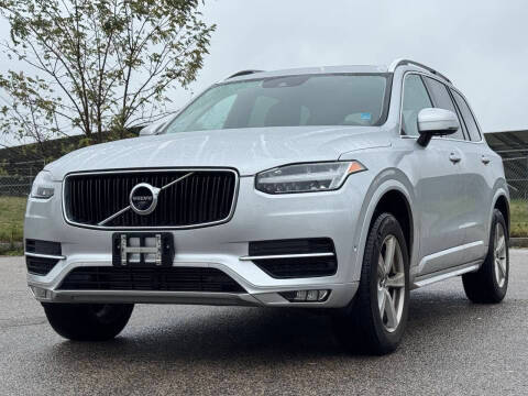 2018 Volvo XC90 Momentum AWD photo
