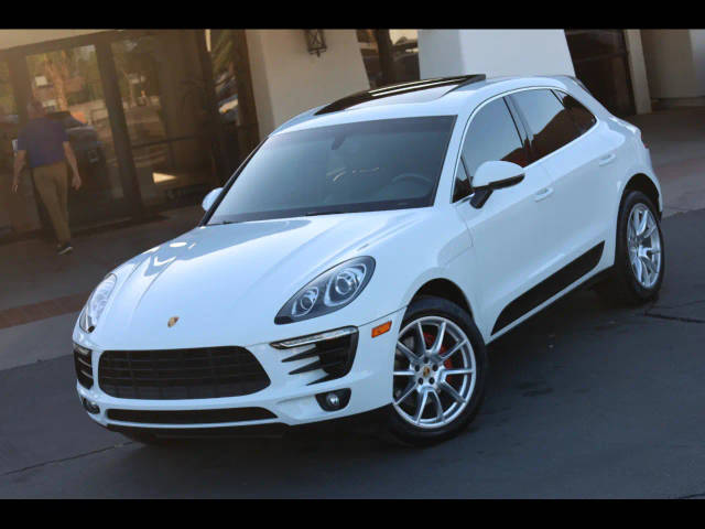2016 Porsche Macan S AWD photo
