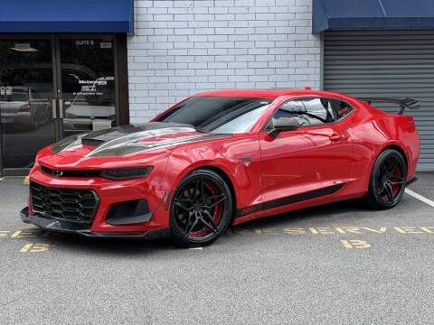 2017 Chevrolet Camaro 1LT RWD photo