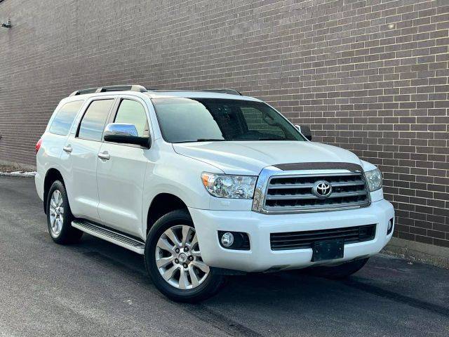 2016 Toyota Sequoia Platinum 4WD photo