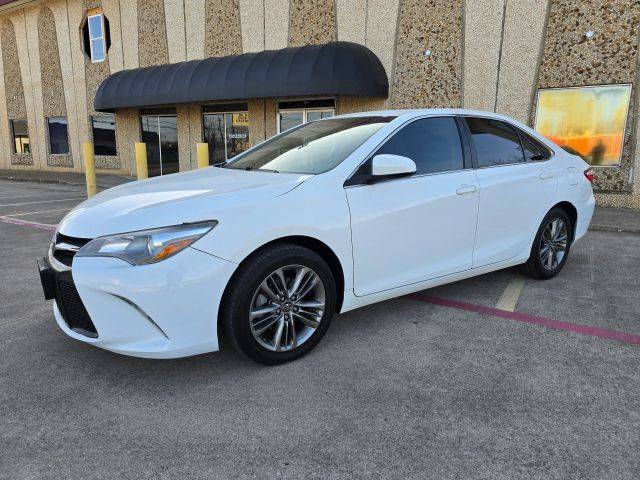 2017 Toyota Camry SE FWD photo