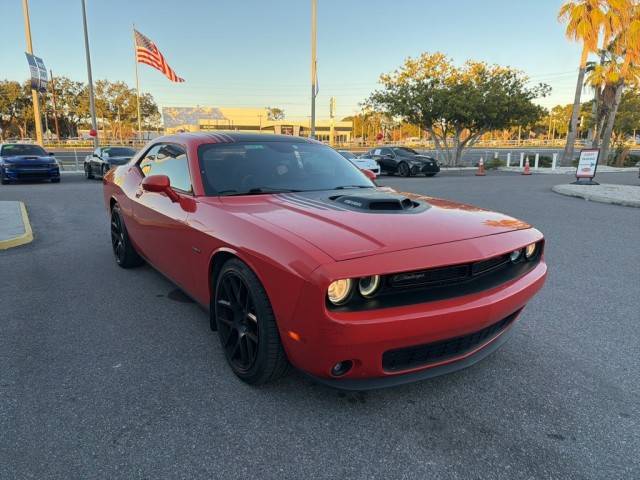 2016 Dodge Challenger R/T Shaker RWD photo