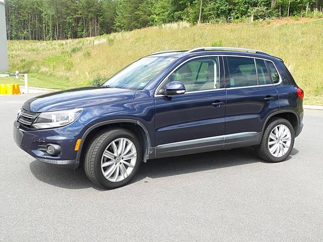 2015 Volkswagen Tiguan SEL FWD photo