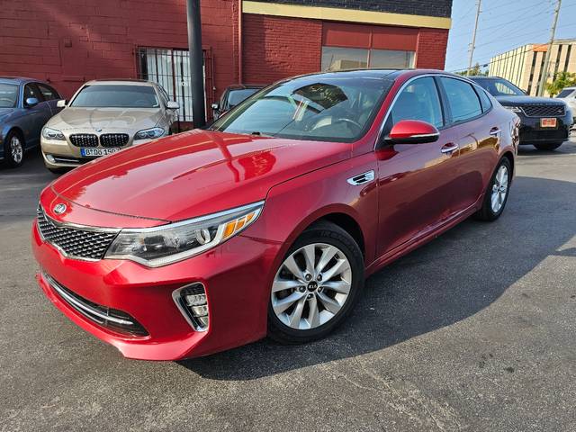 2018 Kia Optima S FWD photo