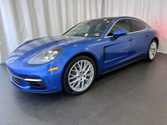 2017 Porsche Panamera 4S AWD photo