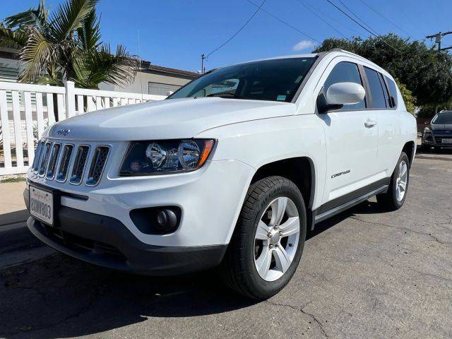 2016 Jeep Compass Latitude FWD photo
