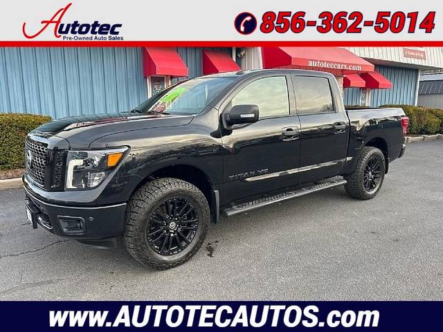 2018 Nissan Titan SV 4WD photo
