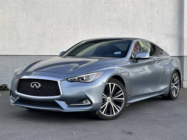 2017 Infiniti Q60 2.0t RWD photo