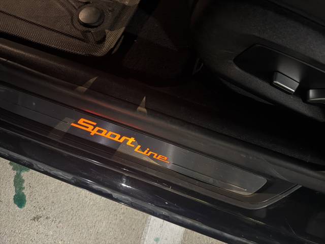 2018 BMW 5 Series 530i RWD photo