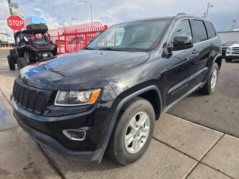 2016 Jeep Grand Cherokee Laredo 4WD photo
