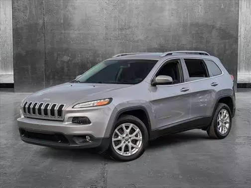 2018 Jeep Cherokee Latitude FWD photo