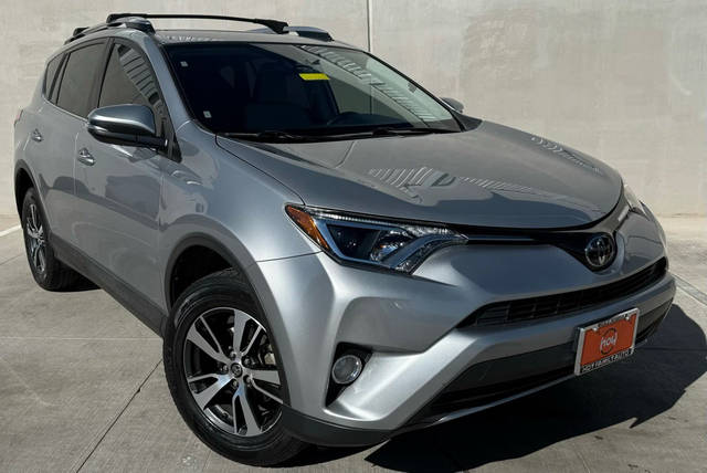 2018 Toyota RAV4 XLE FWD photo