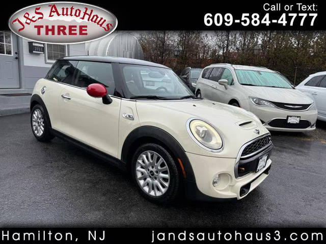 2016 MINI Hardtop 2 Door S FWD photo