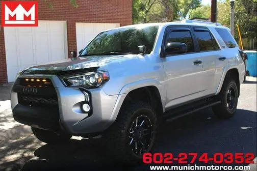 2018 Toyota 4Runner SR5 4WD photo