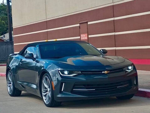 2017 Chevrolet Camaro 1LT RWD photo