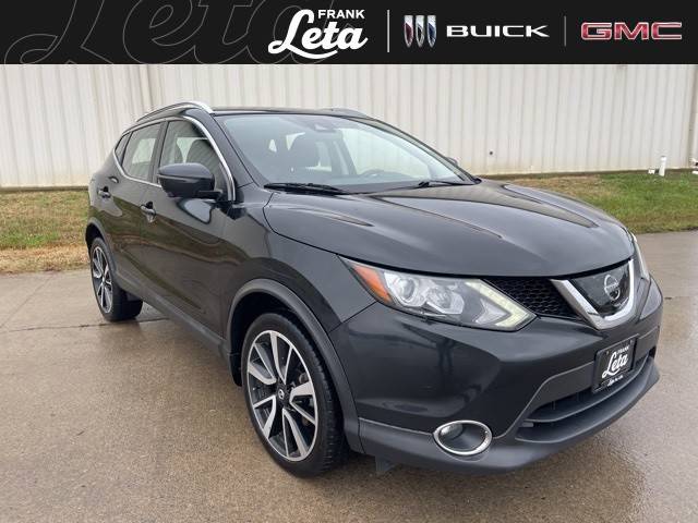 2017 Nissan Rogue Sport SL AWD photo