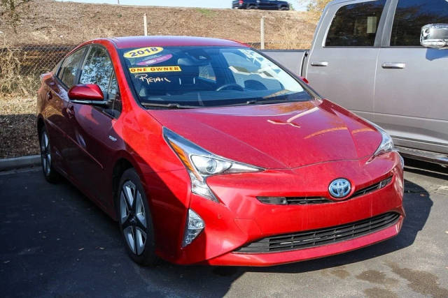 2018 Toyota Prius Four Touring FWD photo