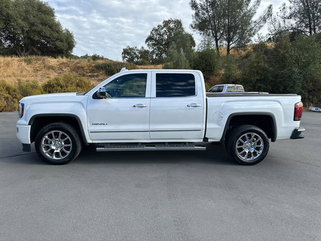 2018 GMC Sierra 1500 Denali 4WD photo