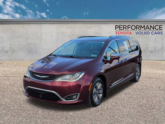 2018 Chrysler Pacifica Minivan Hybrid Limited FWD photo