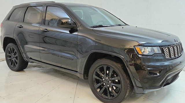 2018 Jeep Grand Cherokee Altitude 4WD photo