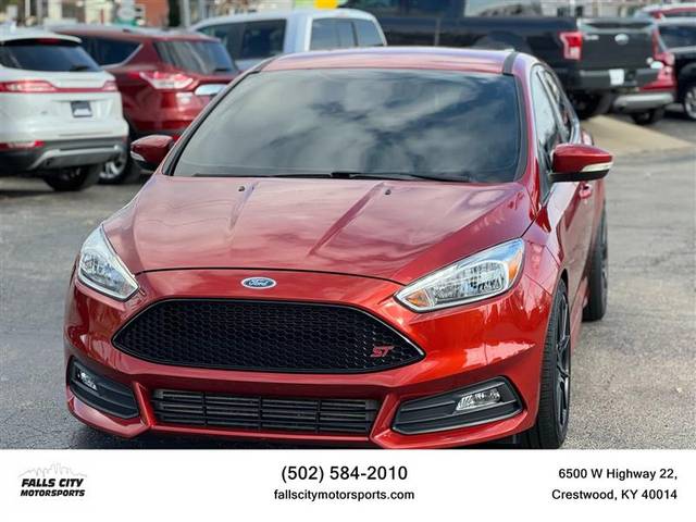 2018 Ford Focus ST FWD photo