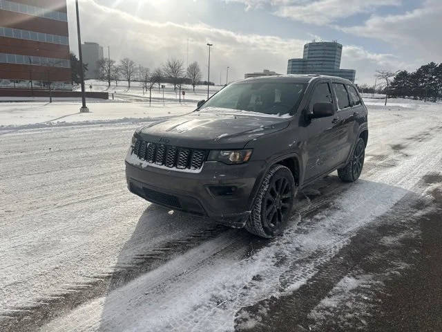 2018 Jeep Grand Cherokee Altitude 4WD photo