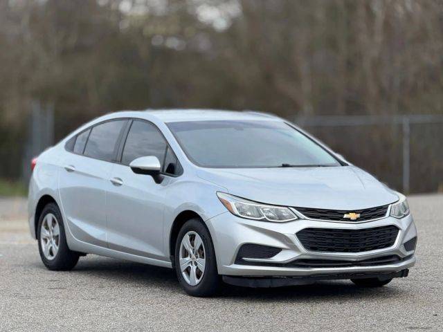 2018 Chevrolet Cruze LS FWD photo