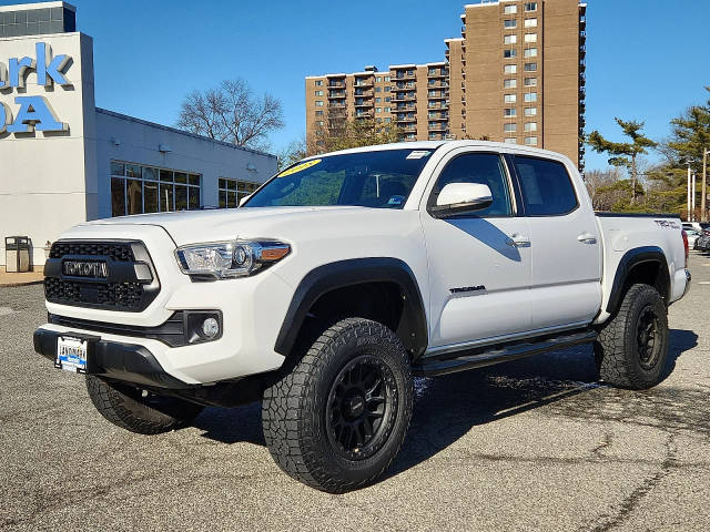 2018 Toyota Tacoma TRD Off Road RWD photo