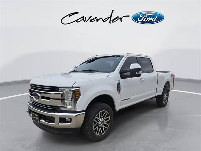 2018 Ford F-250 Super Duty LARIAT 4WD photo