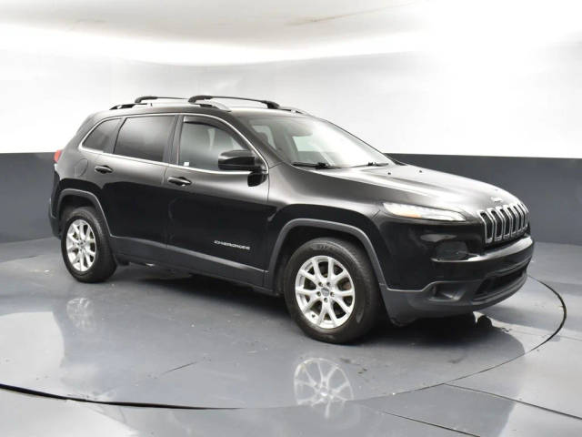 2017 Jeep Cherokee Latitude FWD photo