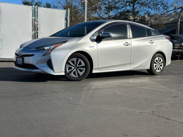 2018 Toyota Prius Two FWD photo