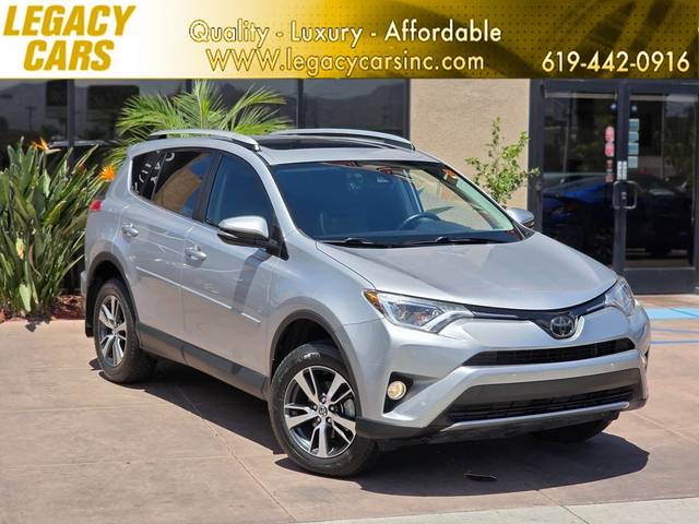 2016 Toyota RAV4 XLE FWD photo