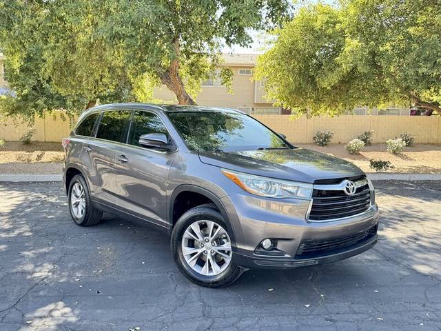 2015 Toyota Highlander XLE FWD photo
