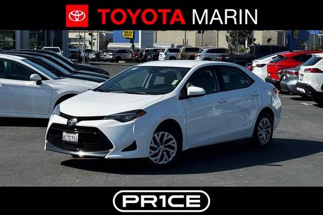 2018 Toyota Corolla LE FWD photo