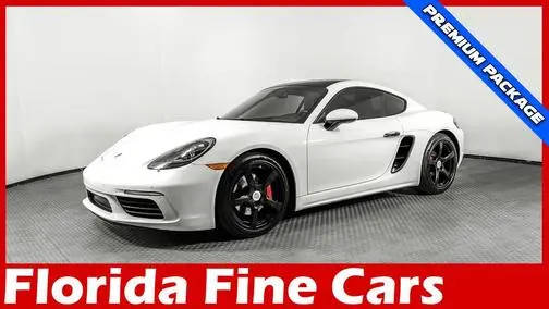 2018 Porsche Cayman  RWD photo
