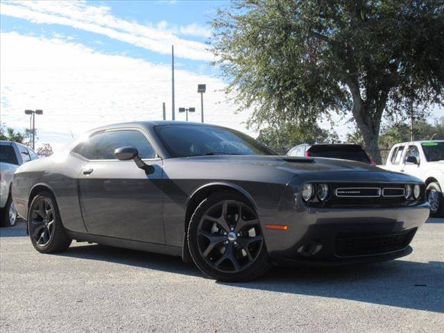 2018 Dodge Challenger SXT RWD photo