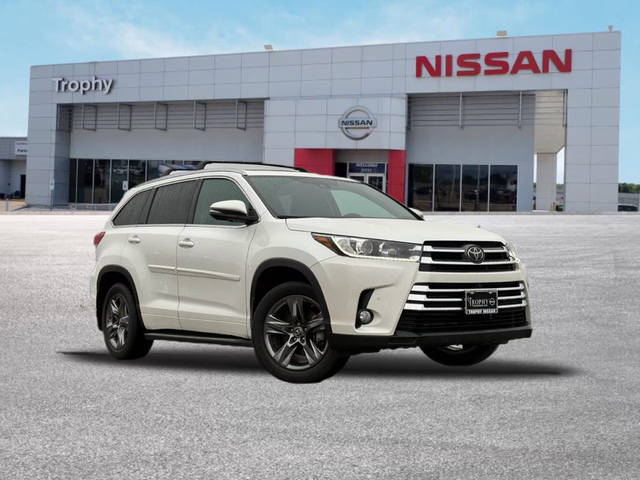 2018 Toyota Highlander Limited Platinum FWD photo