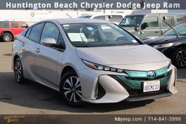 2017 Toyota Prius Prime Premium FWD photo