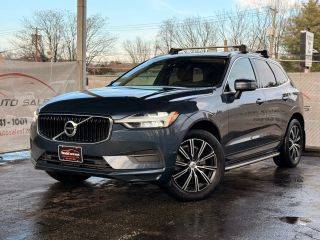 2018 Volvo XC60 Momentum AWD photo