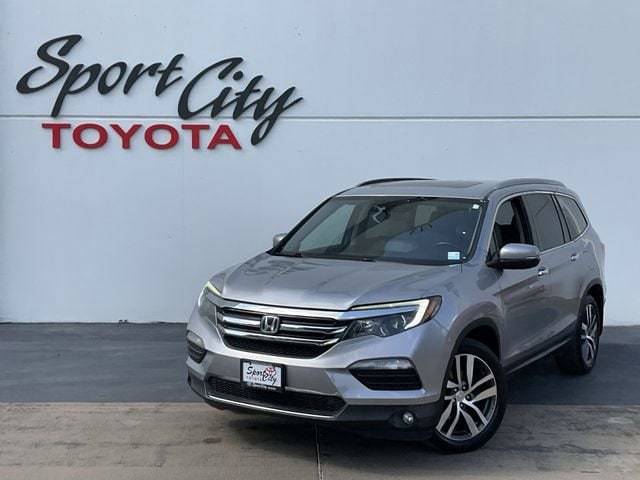 2018 Honda Pilot Elite AWD photo