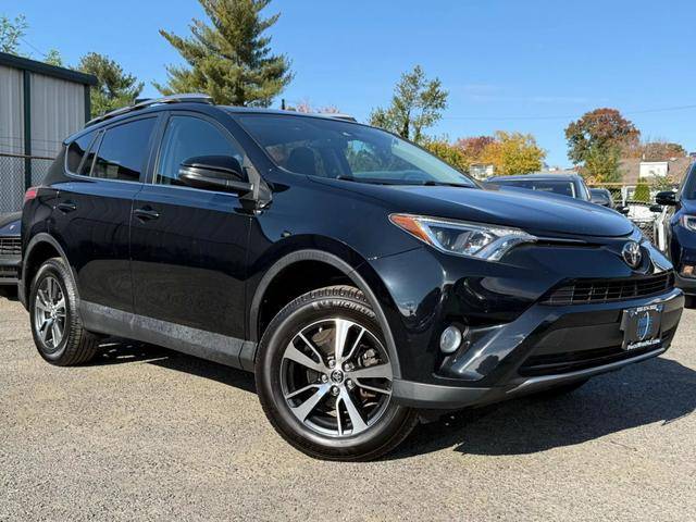 2018 Toyota RAV4 XLE AWD photo