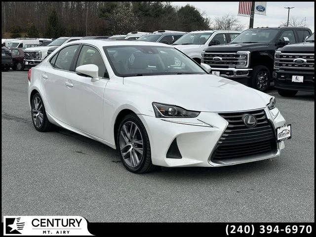 2018 Lexus IS IS 300 RWD photo