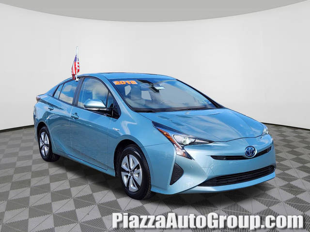 2018 Toyota Prius Four FWD photo