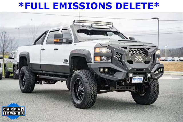2018 Chevrolet Silverado 3500HD High Country 4WD photo