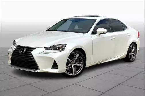 2018 Lexus IS IS 300 RWD photo