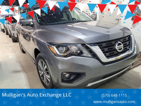 2018 Nissan Pathfinder SL 4WD photo