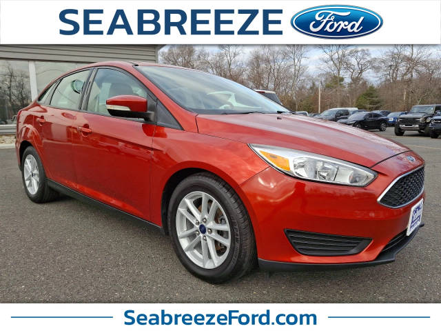 2018 Ford Focus SE FWD photo