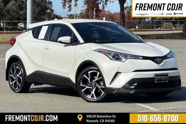 2018 Toyota C-HR XLE Premium FWD photo