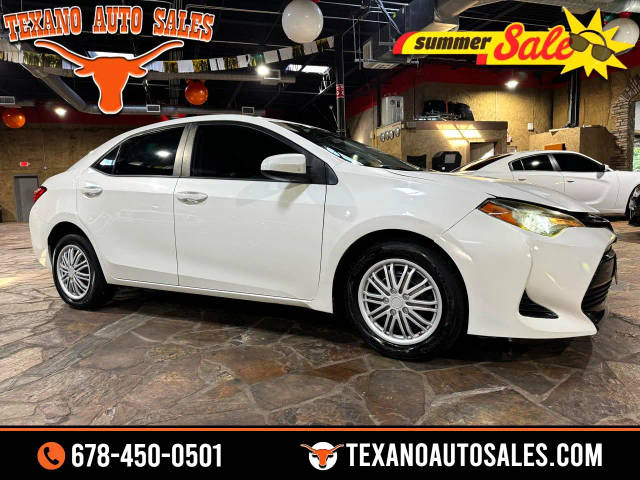 2018 Toyota Corolla LE FWD photo